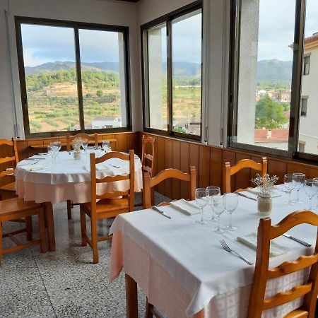 Ca L'Angel Hotel Pinell de Bray ภายนอก รูปภาพ